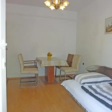 Diana, Dreizimmerwohnung شقة ماتولي