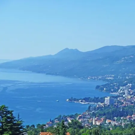 Diana, Dreizimmerwohnung *